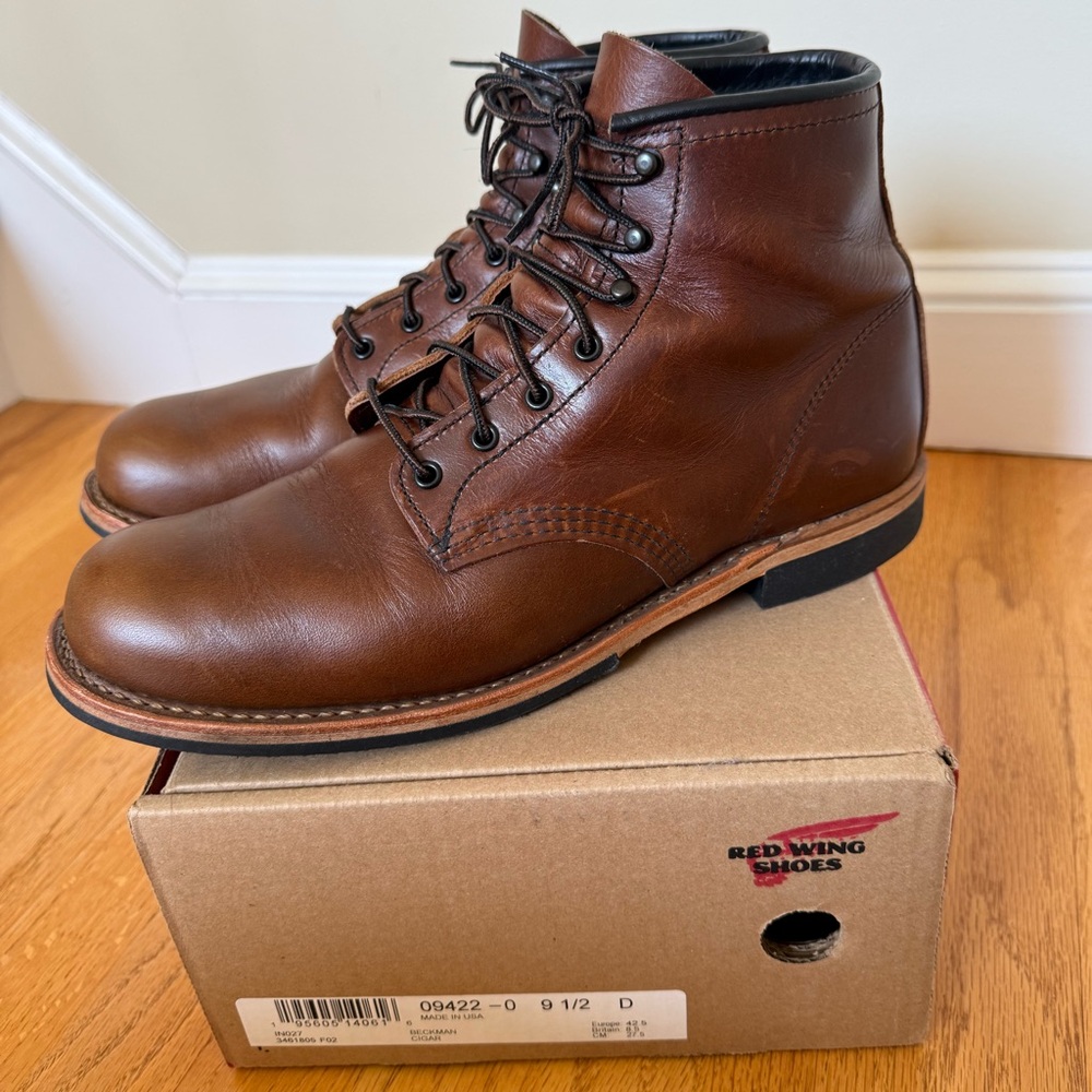 Red Wing Men's Beckman Leather Boots in Cigar, size 9.5, style #9422